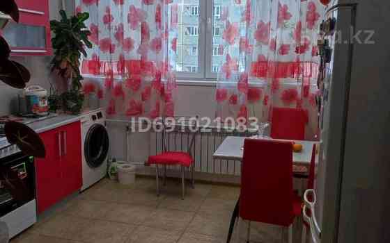3-комнатная квартира, 75 м², 4/9 этаж помесячно, мкр Алмагуль 3 - ЦОНа Алматы