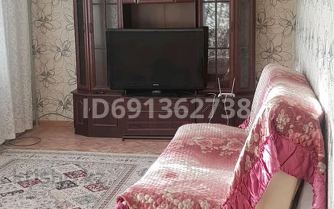 3-комнатная квартира, 55 м², 1 этаж помесячно, 2 мкр 25  - photo 1