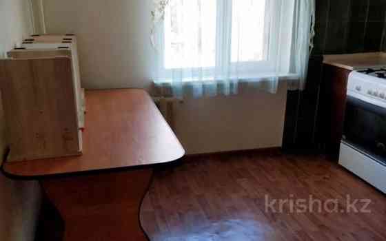 3-комнатная квартира, 68 м², 2/5 этаж помесячно, мкр Восток 22 Шымкент