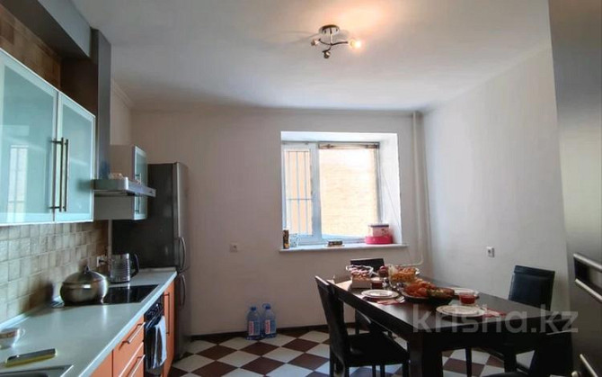 2-комнатная квартира, 85 м², 8/9 этаж помесячно, Валиханова 9/2 - Кенесары Астана - изображение 6