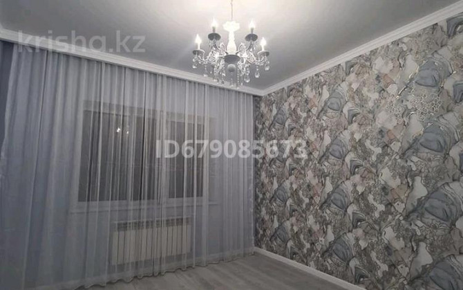 3-комнатная квартира, 110 м², 1/8 этаж помесячно, мкр Нурсая, Абулхаир Хана 41 Атырау - изображение 1