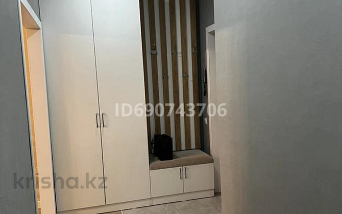 1-комнатная квартира, 40 м², 10/16 этаж помесячно, Улы Дала 71 Астана - изображение 4