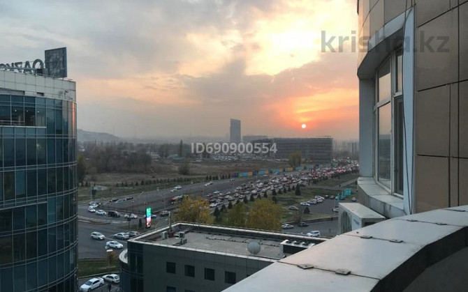 4-комнатная квартира, 233 м², 9/12 этаж помесячно, мкр Самал-2 58 Almaty - photo 7