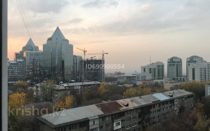 4-комнатная квартира, 233 м², 9/12 этаж помесячно, мкр Самал-2 58 Almaty - photo 6