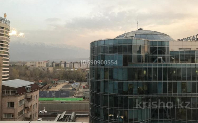 4-комнатная квартира, 233 м², 9/12 этаж помесячно, мкр Самал-2 58 Almaty - photo 8
