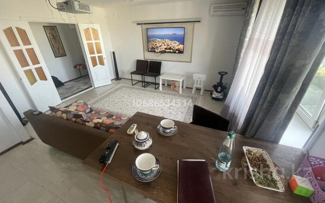3-комнатная квартира, 67 м², 9/10 этаж помесячно, мкр 5 - Абулхаир хана - Алия Молдагуловой самый це Актобе - изображение 1