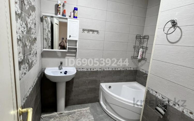3-комнатная квартира, 74 м², 8/12 этаж помесячно, 32 улица 21/1 - Сзади обл. акимата Туркестан - изображение 5