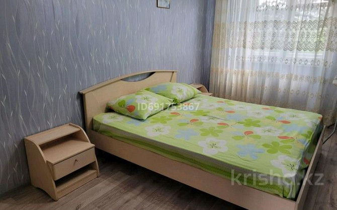 3-комнатная квартира, 52 м², 3/5 этаж помесячно, Гоголя 46 Караганда - изображение 4