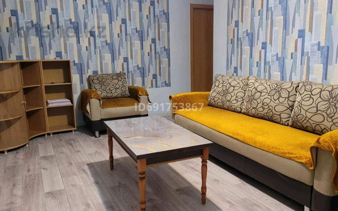 3-комнатная квартира, 52 м², 3/5 этаж помесячно, Гоголя 46 Караганда - изображение 1