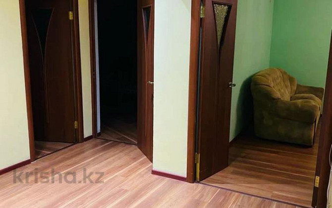 3-комнатная квартира, 98 м², 3/5 этаж помесячно, мкр Нурсат 157 Шымкент - изображение 1
