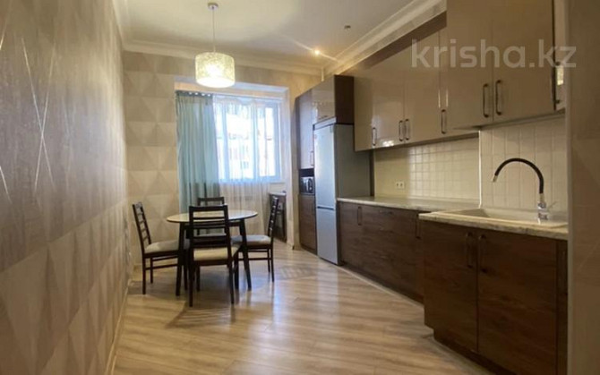3-комнатная квартира, 120 м², 3/9 этаж помесячно, мкр Астана 67 Шымкент - изображение 1