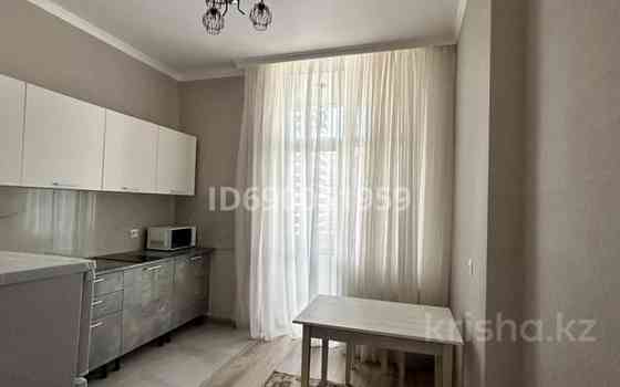 1-комнатная квартира, 40 м², 7/17 этаж помесячно, Туран 50/2 Astana