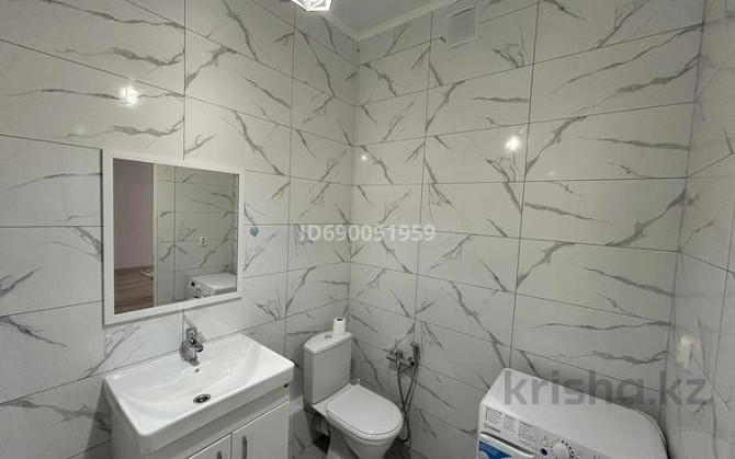 1-комнатная квартира, 40 м², 7/17 этаж помесячно, Туран 50/2 Астана - изображение 8
