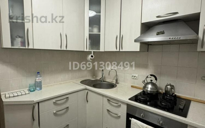 3-комнатная квартира, 70 м², 2/5 этаж помесячно, мкр Алмагуль 10 - Жарокова Байкадамова Алматы - изображение 5