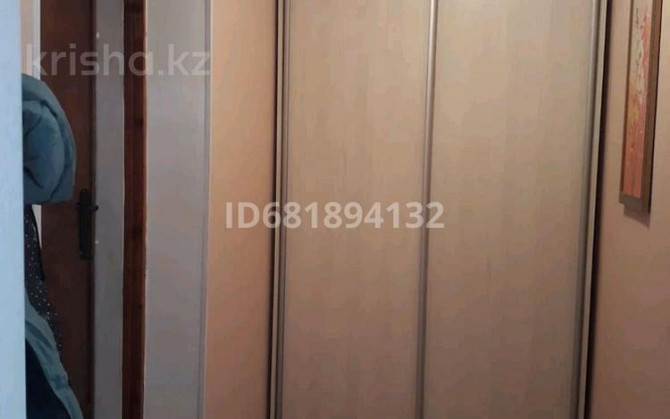 1-комнатная квартира, 38.3 м², 2/5 этаж помесячно, мкр Кунаева 62 Уральск - изображение 7