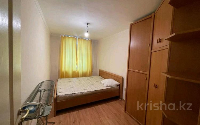 2-комнатная квартира, 45 м², 2/4 этаж помесячно, Валиханова 137а Алматы - изображение 1