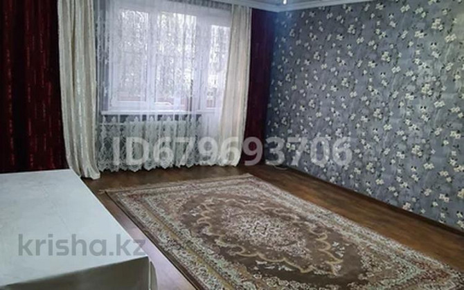 4-комнатная квартира, 72 м², 3/5 этаж помесячно, Махамбета Утемисова 114 Б Атырау - изображение 2
