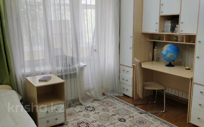 3-комнатная квартира, 77 м², 2/5 этаж помесячно, Желтоксан - Шевченко Алматы - изображение 8