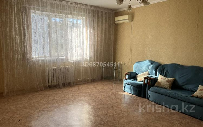 3-комнатная квартира, 98 м², 4/5 этаж помесячно, мкр Нурсат - 80 орта мектеп Шымкент - изображение 1