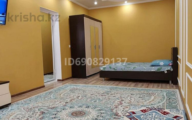 1-комнатная квартира, 50 м², 5/16 этаж помесячно, мкр. Алмагуль, Мкр Алмагуль 20 Атырау - изображение 1