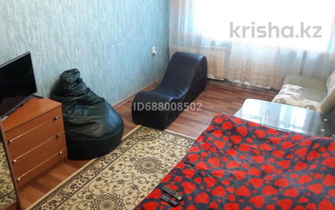 1-комнатная квартира, 30 м², 4/5 этаж помесячно, Абая 3 мкр 70/2 - Есдаулет Темиртау - изображение 1