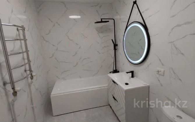 4-комнатная квартира, 117.1 м², 1/2 этаж помесячно, Азербаева 9/10  - изображение 1