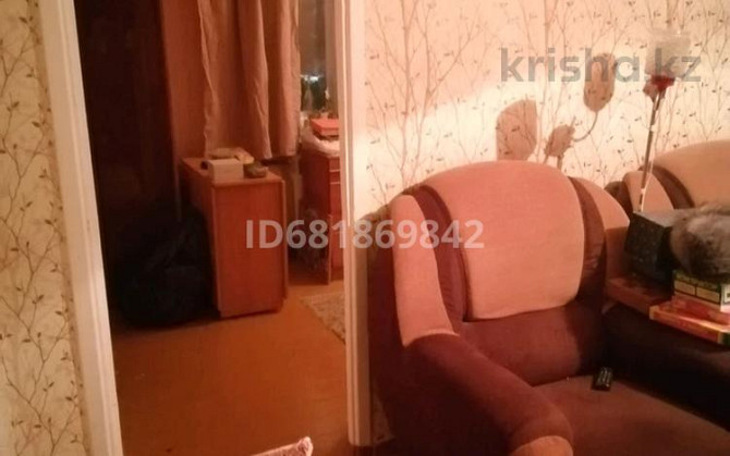3-комнатная квартира, 60 м², 3/5 этаж помесячно, Набережная им Славского 28б - Маг Прогресс Усть-Каменогорск - изображение 2
