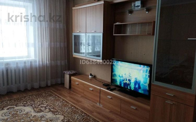 3-комнатная квартира, 64 м², 1/2 этаж помесячно, Утепбаева 44г - Роддом 2 Семей - изображение 1