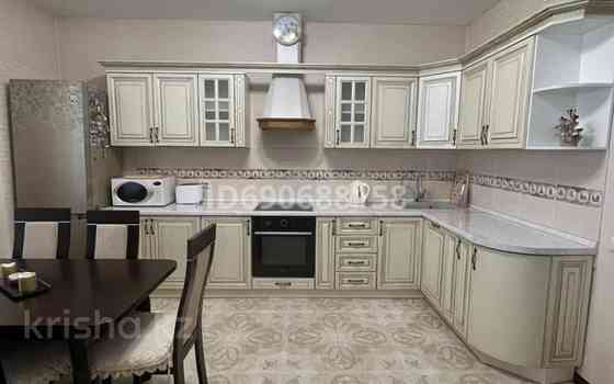 4-комнатная квартира, 110 м², 11/16 этаж помесячно, Валиханова - Валиханова Абая Astana