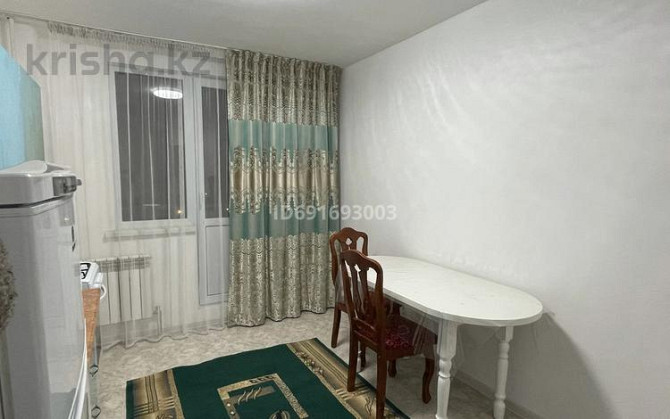 1-комнатная квартира, 35 м², 8/9 этаж помесячно, Райымбек Батыр 277А  - изображение 1