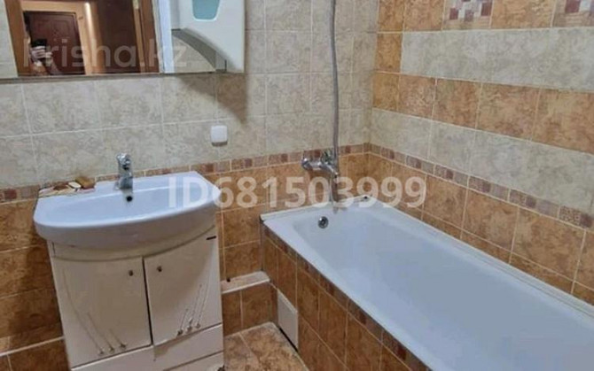 3-комнатная квартира, 100 м², 3/9 этаж помесячно, мкр 11, Шайкенова 11 - 9 школа Актобе - изображение 4
