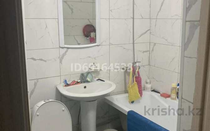 1-комнатная квартира, 30 м², 2/5 этаж помесячно, мкр СМП 163, Улица Муса Баймуханов 5 Атырау - изображение 5