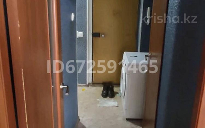 3-комнатная квартира, 59 м², 3/5 этаж помесячно, 66 квартал 11 Semey - photo 1