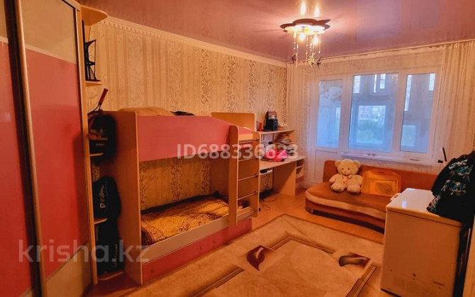 3-комнатная квартира, 63 м², 5/5 этаж помесячно, мкр 5 4 - Вечный огонь Актобе - изображение 5
