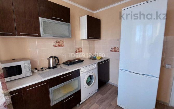 2-комнатная квартира, 45 м², 4/5 этаж помесячно, Луначарского 228 а Shchuchinsk - photo 3