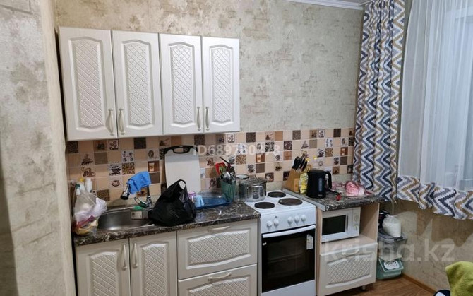 3-комнатная квартира, 70 м², 4/5 этаж помесячно, Кривенко 87 - Назарбаева-Кривенко Павлодар - изображение 1