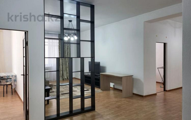 3-комнатная квартира, 150 м², 10/12 этаж помесячно, мкр 5, Молдагулова 3 - Мост 5 Микрорайона и мону Актобе - изображение 3