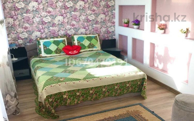 3-комнатная квартира, 75 м², 2/2 этаж помесячно, Крупская 32 - Напротив нового роддома Тараз - изображение 1