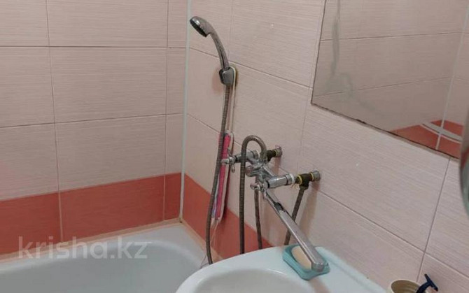 2-комнатная квартира, 48 м², 1/6 этаж помесячно, Победы 104 Костанай - изображение 4
