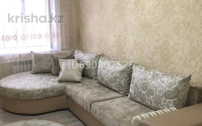 1-комнатная квартира, 42 м², 4/6 этаж помесячно, мкр Женис 32/1 Уральск - изображение 1