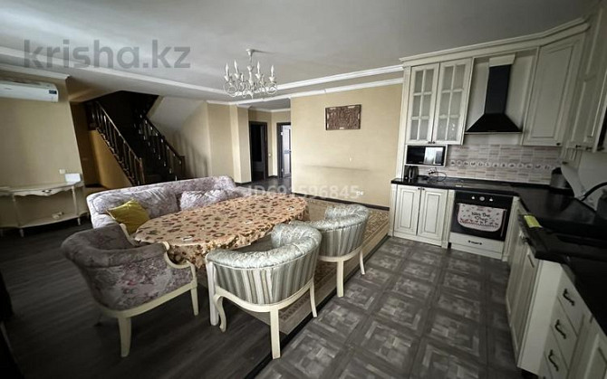5-комнатная квартира, 270 м², 16/16 этаж помесячно, Иманова 26 Astana - photo 2