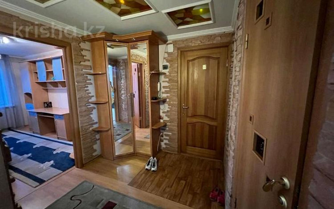 3-комнатная квартира, 62 м², 4/5 этаж помесячно, Букетова - Бэст Петропавловск - изображение 1