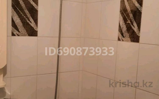 3-комнатная квартира, 70 м², 4/5 этаж помесячно, 27-й мкр 20 - Достык, Аман, аптека, школа, садик, ф Актау - изображение 6