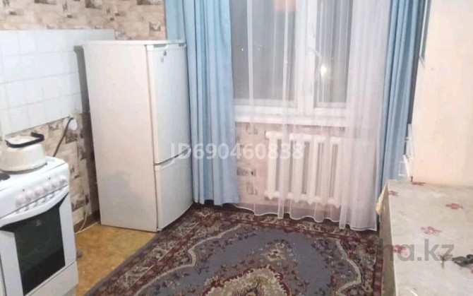 2-комнатная квартира, 51 м², 4/9 этаж помесячно, Спартака 2 а - Торгового центра Семей - изображение 3