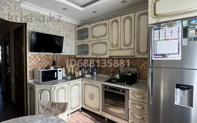 4-комнатная квартира, 87 м², 6/9 этаж помесячно, Шакарима 54 - Уранхаева Семей - изображение 5