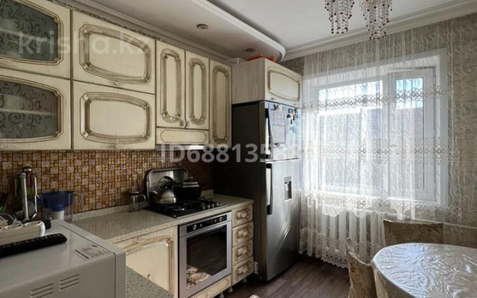 4-комнатная квартира, 87 м², 6/9 этаж помесячно, Шакарима 54 - Уранхаева Семей - изображение 3