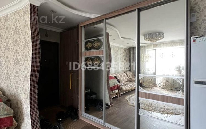 4-комнатная квартира, 87 м², 6/9 этаж помесячно, Шакарима 54 - Уранхаева Семей - изображение 1