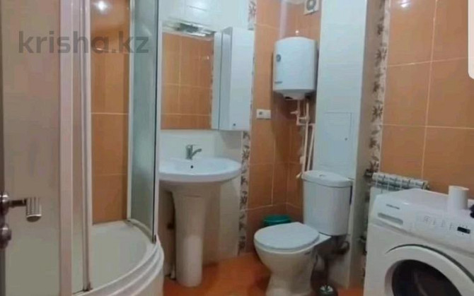 1-комнатная квартира, 35 м², 1/5 этаж помесячно, Шевченко 67 Уральск - изображение 5