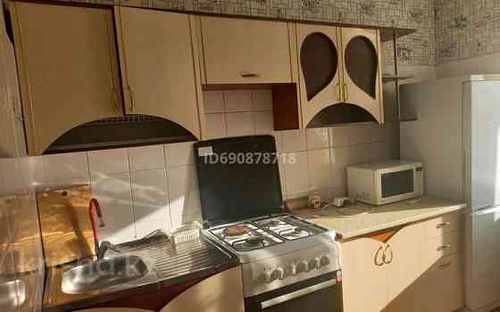 2-комнатная квартира, 52 м², 1/5 этаж помесячно, Набережная 30 Семей