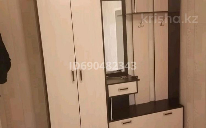 1-комнатная квартира, 56 м², 2/5 этаж помесячно, мкр Жана Орда, Нур 5 - Абулхаирхана Толеби Уральск - изображение 2